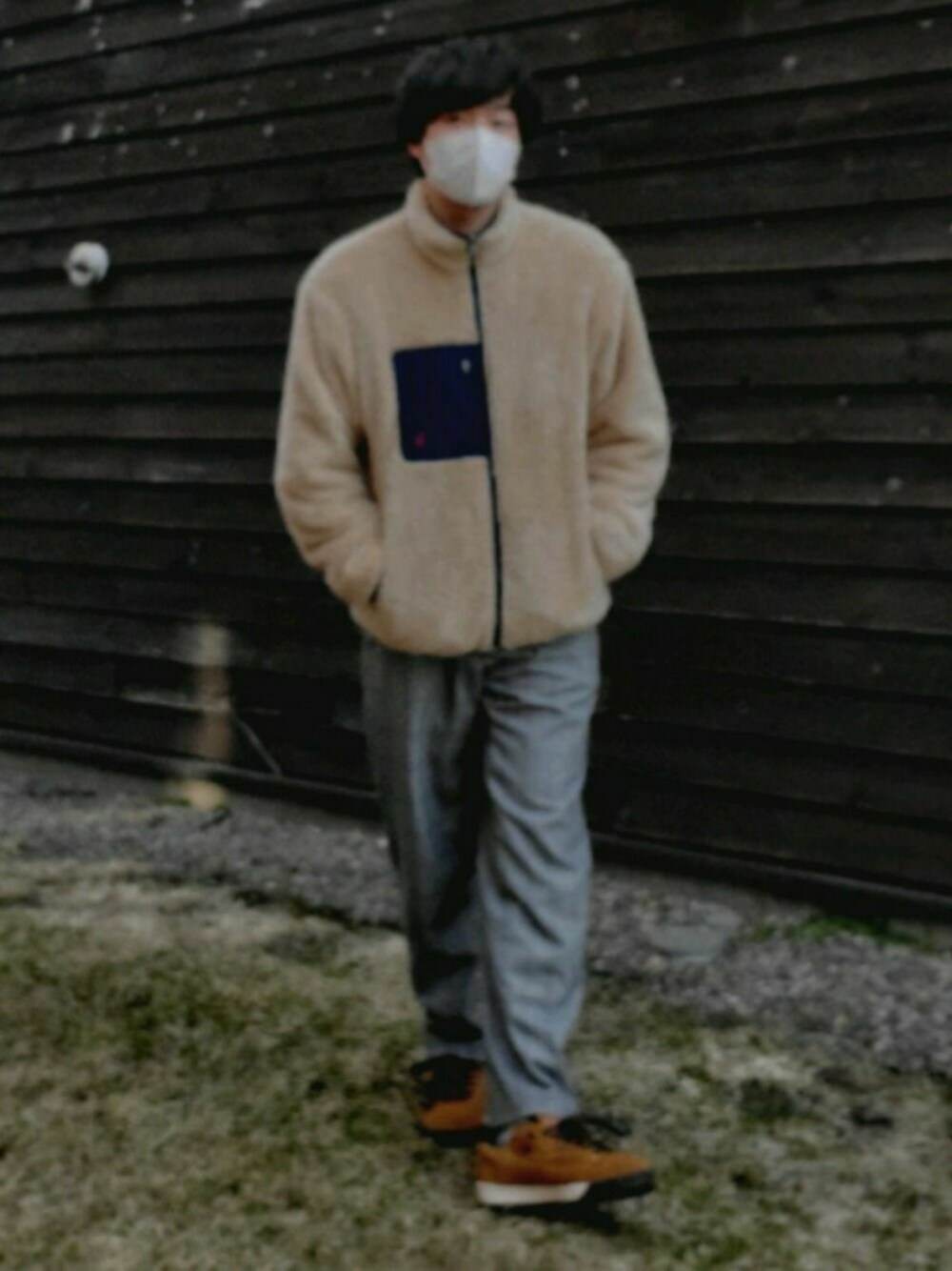 「しまむら、聖書、bible、神、イエス・キリスト」｜「GUのワイドトラウザー(ストライプ)（パンツ、グレー系）」を使った、けいとさん（メンズ・174cm）の春コーディネートの1枚目の写真