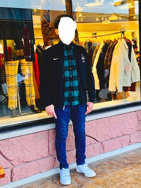 「F.C.Real Bristol（エフシーレアルブリストル）のアイテム（ジャージ）」を使った、たかとらさん（メンズ・168cm）の冬コーディネート