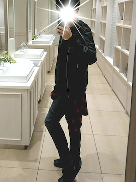 「DIESEL（ディーゼル）の00SZTT084NQ（デニムパンツ）」を使った、maoさん（メンズ・168cm）の冬コーディネート