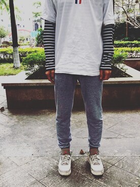 「hmのアイテム（パンツ、シルバー系）」を使った、Khoiさん（メンズ）の冬コーディネート