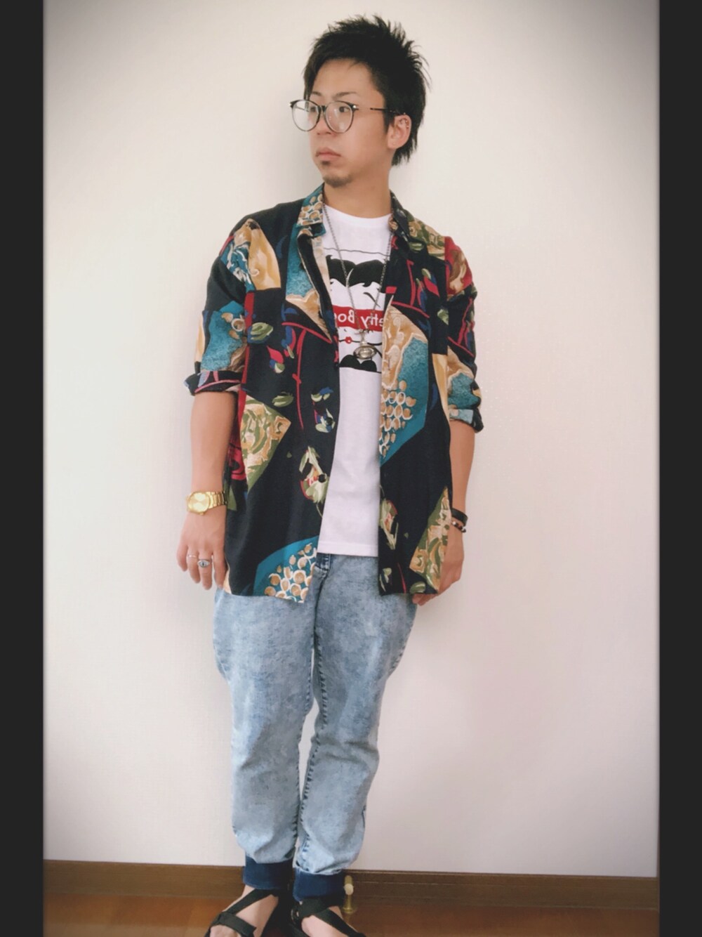 「秋服準備はじめました、髪切りました、秋物、日常、古着」｜「Village Vanguardのアイテム（Tシャツ/カットソー、ホワイト系）」を使った、タコ太郎さん（メンズ・168cm）の秋コーディネートの1枚目の写真