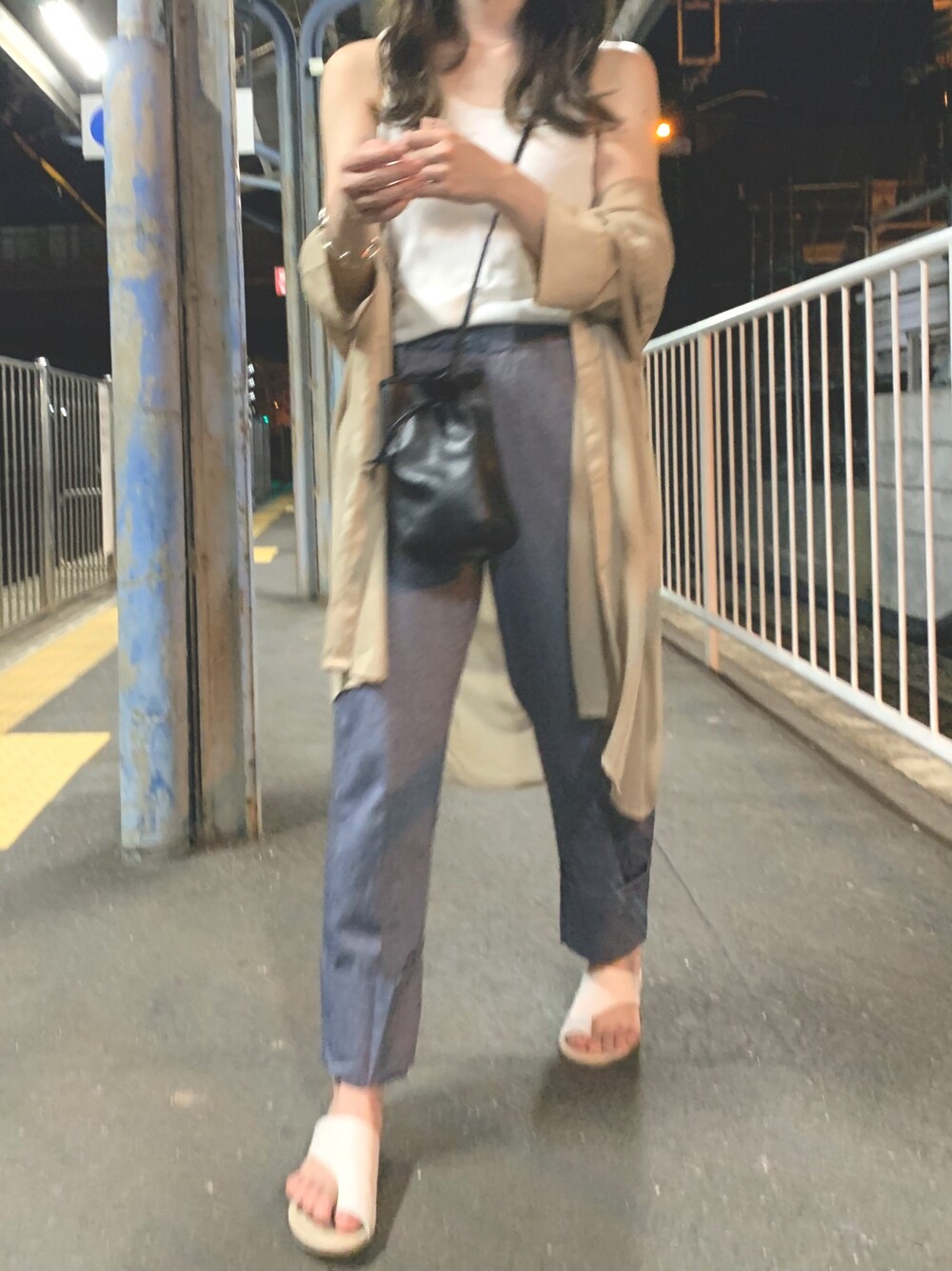 「ラブアンドピース2020、ラフコーデ、プチプラ、GU、ZARA、秋コーデ、シアーシャツ、秋服準備はじめました、おしゃれさんと繋がりたい、いいね、save、フォローお願いします🤑」｜「GUのアイテム（シャツ/ブラウス、ベージュ系）」を使った、Kさん（レディース・158cm）の秋コーディネートの1枚目の写真