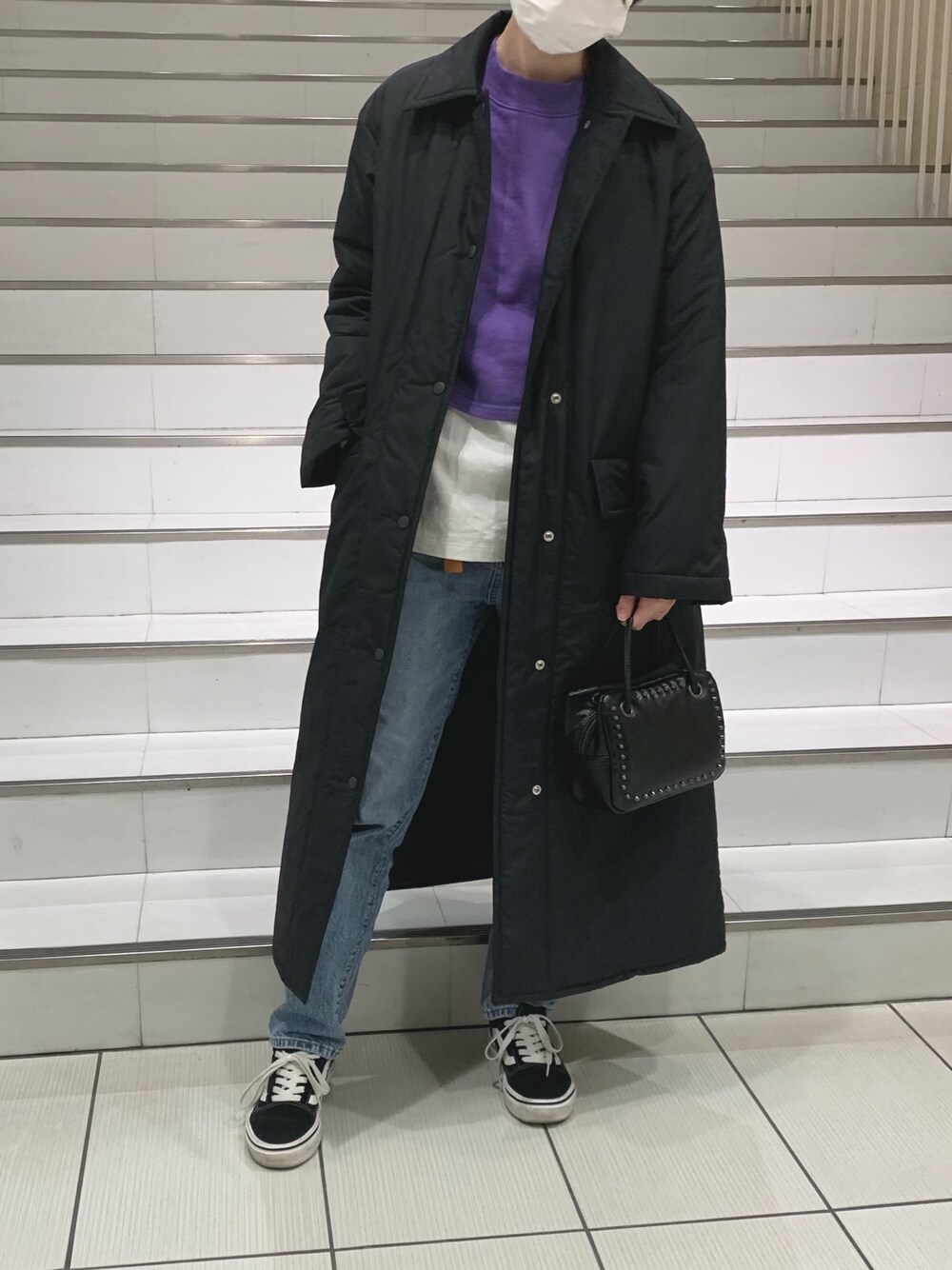 「私の推しブランド、ビューティ&ユース、ZARA、VANS、ステンカラーコート、オールドスクール、ロングコート、ブラック、おしゃれさんと繋がりたい、いいね、save、フォローお願いします🤑」｜「B:MING by BEAMSのB:MING by BEAMS / 袖タック 裏毛プルオーバー19SS（スウェット、パープル系）」を使った、Kさん（レディース・158cm）の冬コーディネートの1枚目の写真