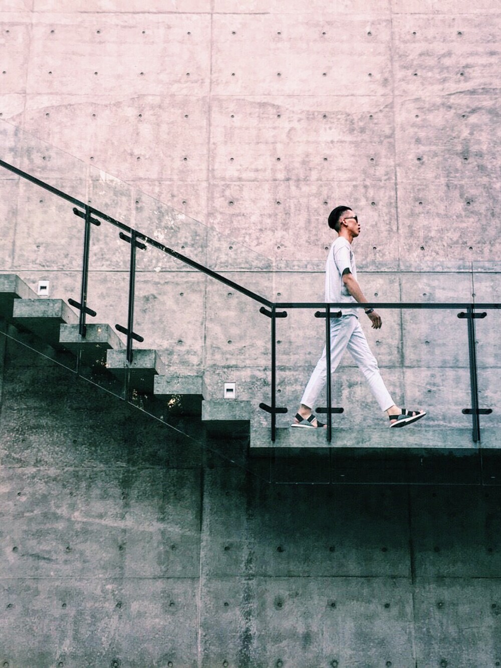 「Y-3のアイテム（その他、その他）」を使った、moriyayuusuke さん（メンズ・178cm）の夏コーディネートの1枚目の写真