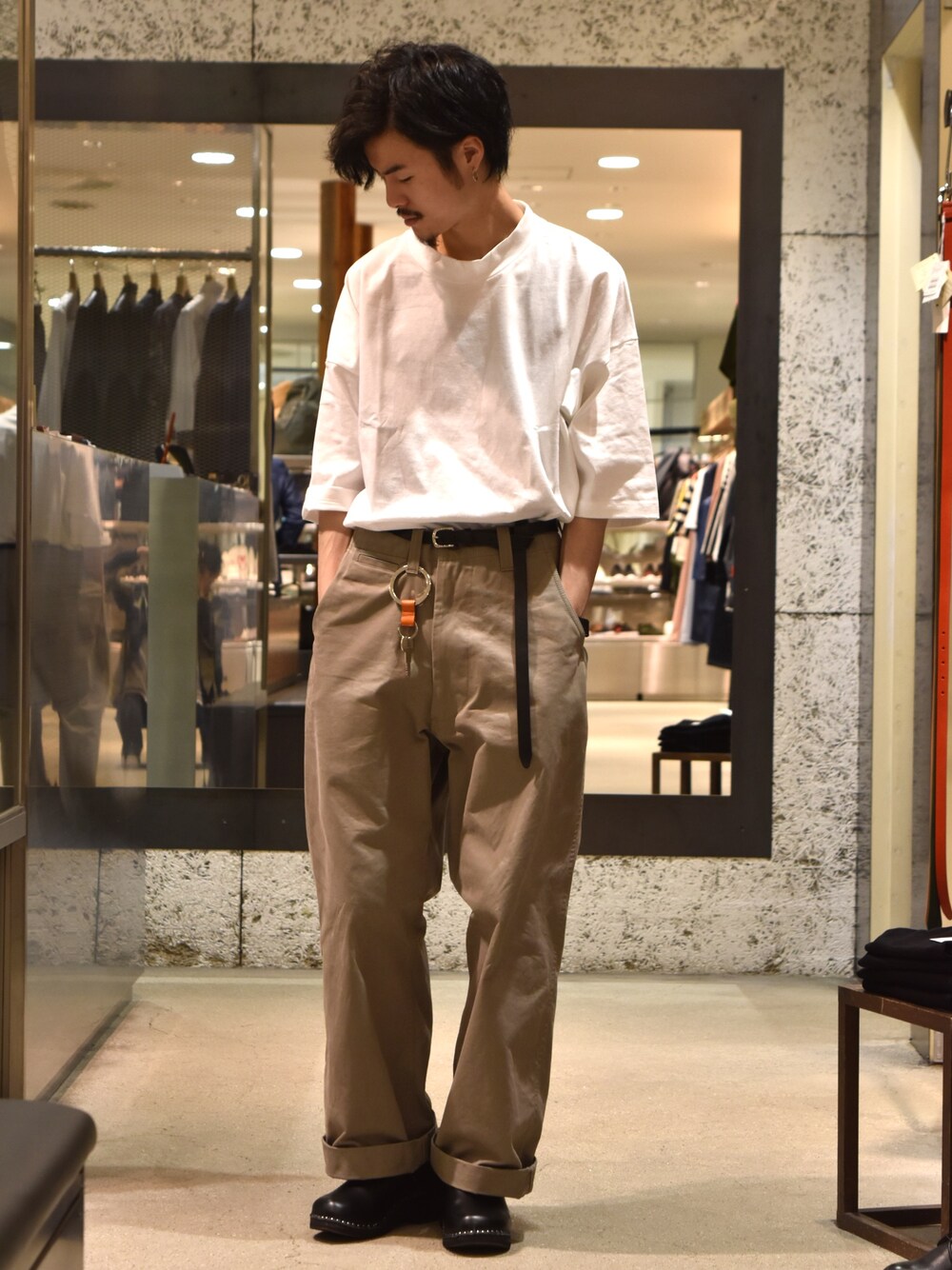 KOU SUEMATSUさんの「【WEB限定】 モックネック ビッグTシャツ（Lui's）」を使ったコーディネート