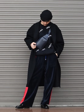 「lot holon（ロットホロン）のアイテム（パンツ）」を使った、KOU SUEMATSUさん（メンズ・172cm）の冬コーディネート