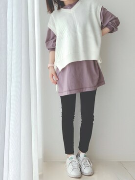 「アイテム（アナログ腕時計、ピンク系）」を使った、moeさん（レディース・154cm）の春コーディネート