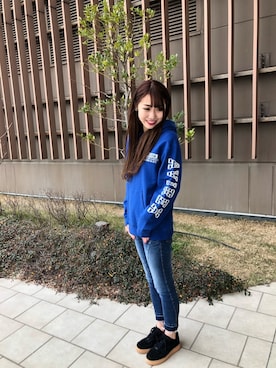 「テラスモール湘南」｜「アイテム（デニムパンツ）」を使った、とあちんめんさん（レディース・167cm）の冬コーディネート