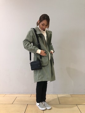 「大学生コーデ」｜「アイテム（ミリタリージャケット）」を使った、とあちんめんさん（レディース・167cm）の冬コーディネート