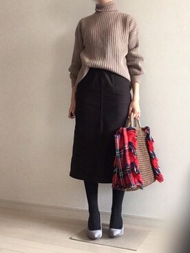 「Laugoa（ラウゴア）のアイテム（ハンドバッグ）」を使った、akさん（レディース・162cm）の冬コーディネート