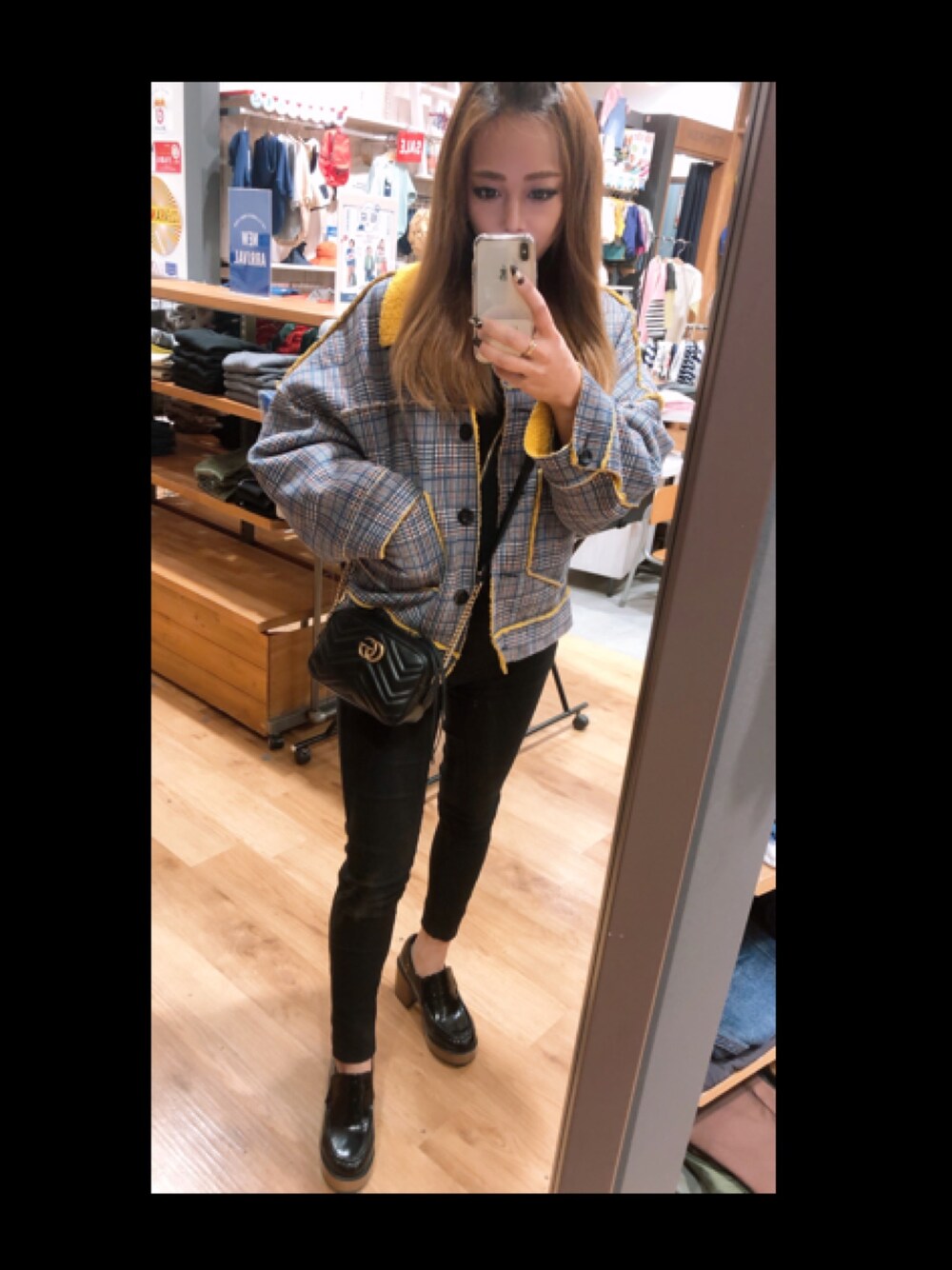 「GUCCI、プチプチに混ぜて、連休明け、冬コーデ、プチプラ、冬アウター着回しチャレンジ、黄色」｜「no brandのアイテム（ジャケット/アウター、グレー系）」を使った、8lucaさん（レディース・155cm）の冬コーディネートの1枚目の写真