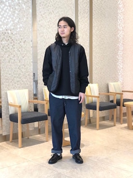 「LAVENHAM（ラベンハム）のアイテム（その他アウター）」を使った、iguchiさん（メンズ・178cm）の春コーディネート