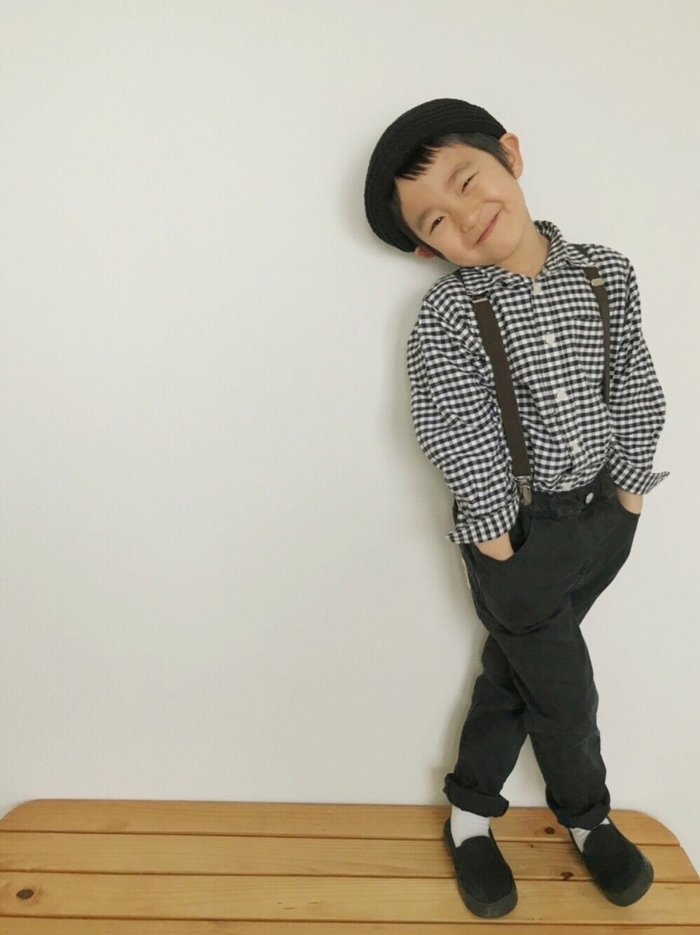 「男の子、モノトーン、ギンガムチェック、サマーベレー、サスペンダー、プチプラ」｜「💋のアイテム（その他、その他）」を使った、keiiさん（キッズ・110cm）の春コーディネートの1枚目の写真