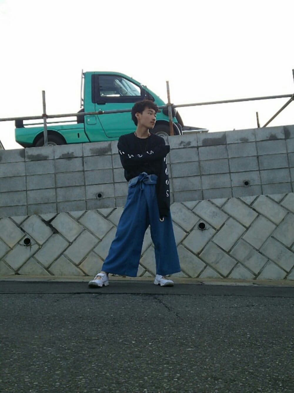 「和装、コーデ、SASQUATCHfabrix、hatra、airrift」｜「hatraのアイテム（パンツ、ブルー系）」を使った、takumi.さん（メンズ・165cm）の夏コーディネートの1枚目の写真