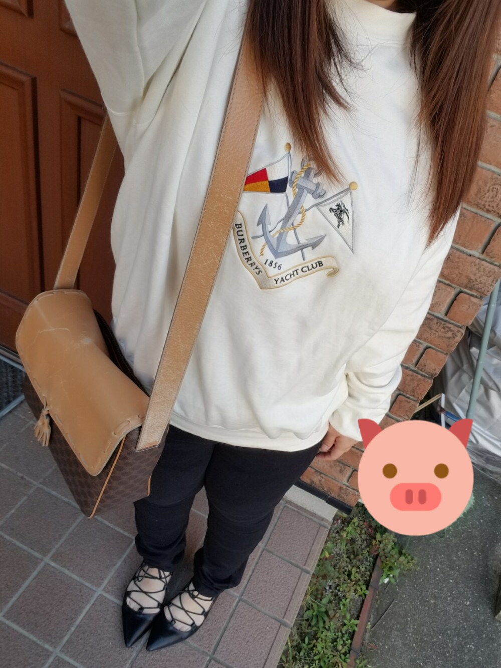 「バーバリー、セリーヌ、でぶ、ぽっちゃり、シンプル」｜「GUのパンプス（パンプス、ブラック系）」を使った、mmmさん（レディース・149cm）の秋コーディネートの1枚目の写真