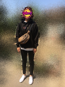 「F.A.M.T.のアイテム（パーカー、ブラック系）」を使った、yoi41さん（レディース・175cm）の春コーディネート