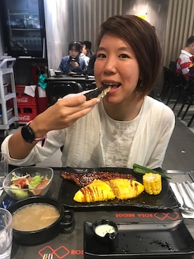 「foodie」｜Quincy Mokさん（レディース・162cm）の春コーディネート