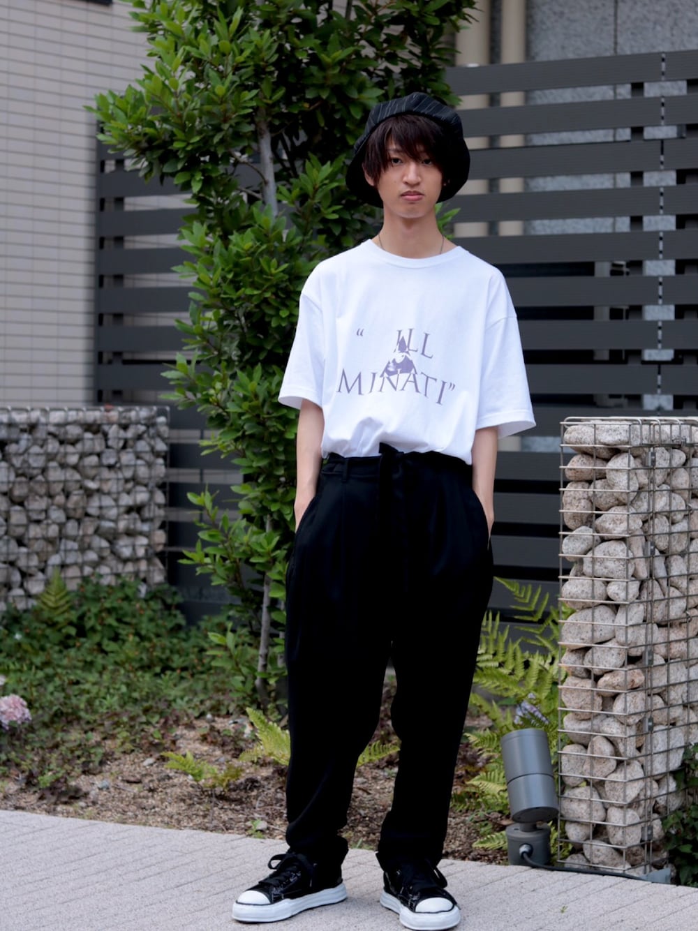 「royalflash梅田、夏、ビッグシルエット、モード、ブラック、BED J.W FORD、BED J.W. FORD、Azuma.、お洒落さんとつながりたい、Tシャツ」｜「ISAMU KATAYAMA BACKLASHのISAMUKATAYAMA  BACKLASH/イサムカタヤマ　バックラッシュ/キャスケット（キャスケット、ブラック系）」を使った、WayBeeee!!!さん（メンズ・173cm）の夏コーディネートの1枚目の写真