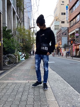 「DSQUARED2（ディースクエアード）のアイテム（ニットキャップ/ビーニー）」を使った、WayBeeee!!!さん（メンズ・173cm）の冬コーディネート