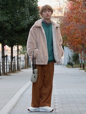 「ホワイトスニーカー」｜「アイテム（ブルゾン）」を使った、いったさん（メンズ・170cm）の冬コーディネート