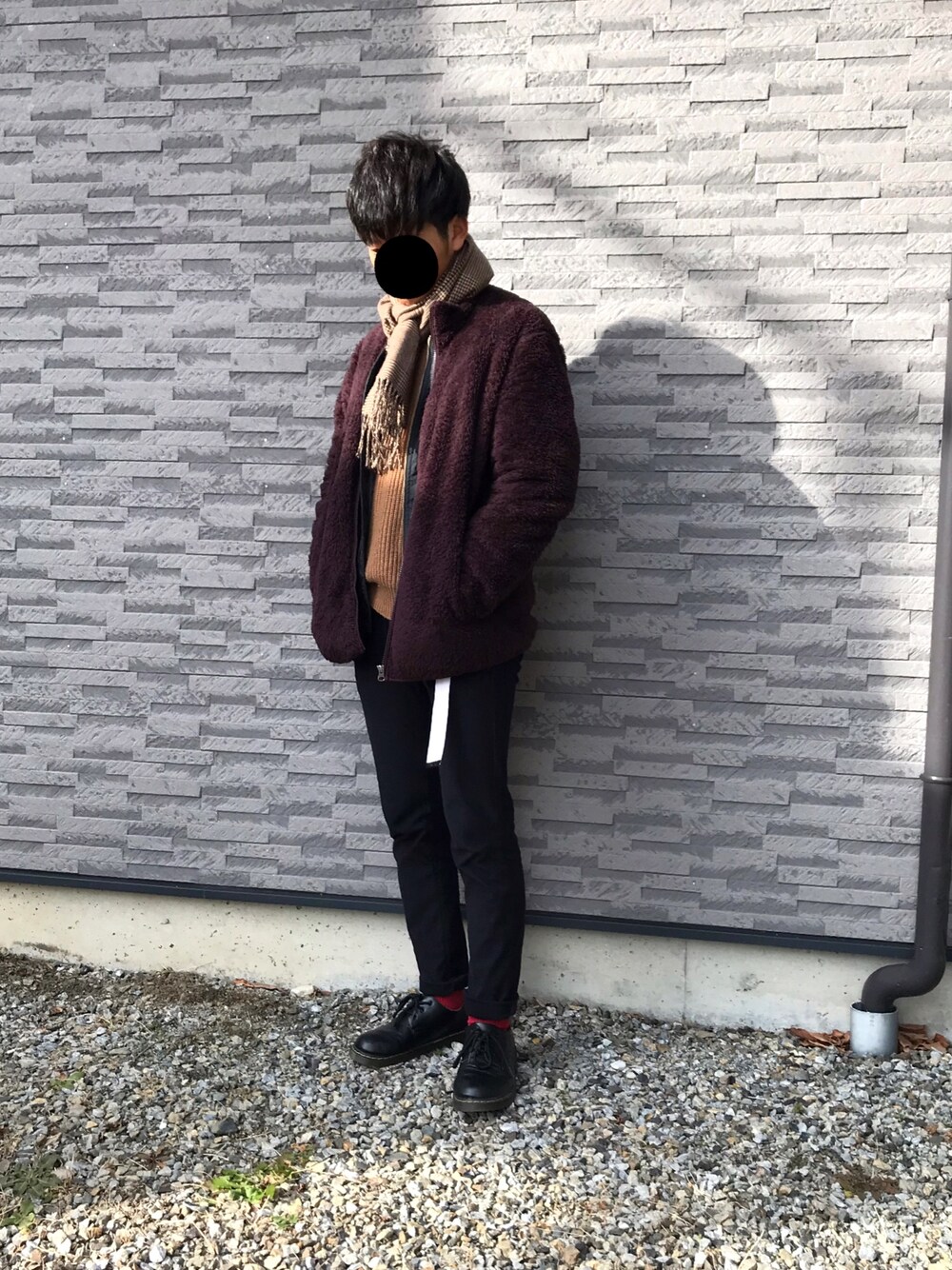 「UNIQLO、ベージュ、ボア、フリース、茶色、ブラウン、プチプラ、アウターONアウター、チェック、もこもこ」｜「GUのアイテム（ストール/ショール、ベージュ系）」を使った、ゆーちんさん（メンズ・168cm）の冬コーディネートの1枚目の写真