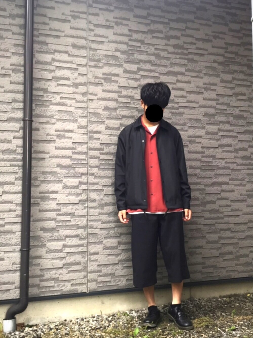 「梅雨、オープンカラーシャツ、HARE、ガウチョパンツ、ハーフパンツ、コーチジャケット、プチプラ、春コーデ、開襟シャツ、レイヤードスタイル」｜「GUのアイテム（ジャケット/アウター、ブラック系）」を使った、ゆーちんさん（メンズ・169cm）の夏コーディネートの1枚目の写真