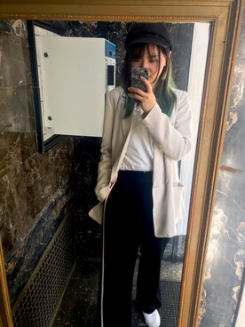 「H&M（エイチ・アンド・エム）のアイテム（テーラードジャケット、ベージュ系）」を使った、MinamiEmuさん（レディース）の秋コーディネート