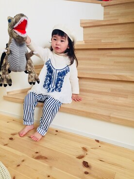 「アイテム（キャミソール）」を使った、小依さん（キッズ・90cm）の春コーディネート