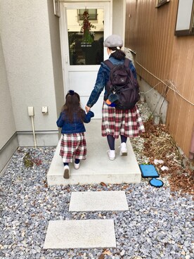 「アイテム（スカート）」を使った、小依さん（キッズ・90cm）の冬コーディネート