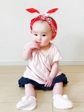 「COMME CA ISM（コムサイズム）のアイテム（ソックス/靴下、ピンク系）」を使った、まるさん（キッズ・70cm）の夏コーディネート