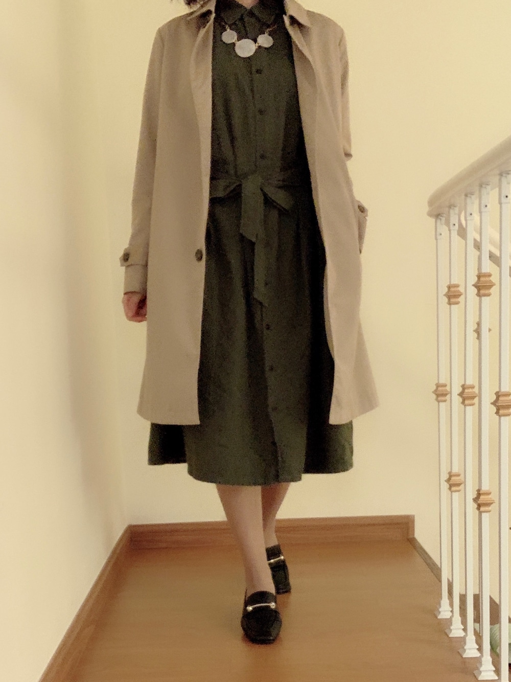 「シンプル、春コーデ、おしゃれさんと繋がりたい」｜「UNIQLOのアイテム（スカート、グリーン系）」を使った、梓さん（レディース・164cm）の春コーディネートの1枚目の写真