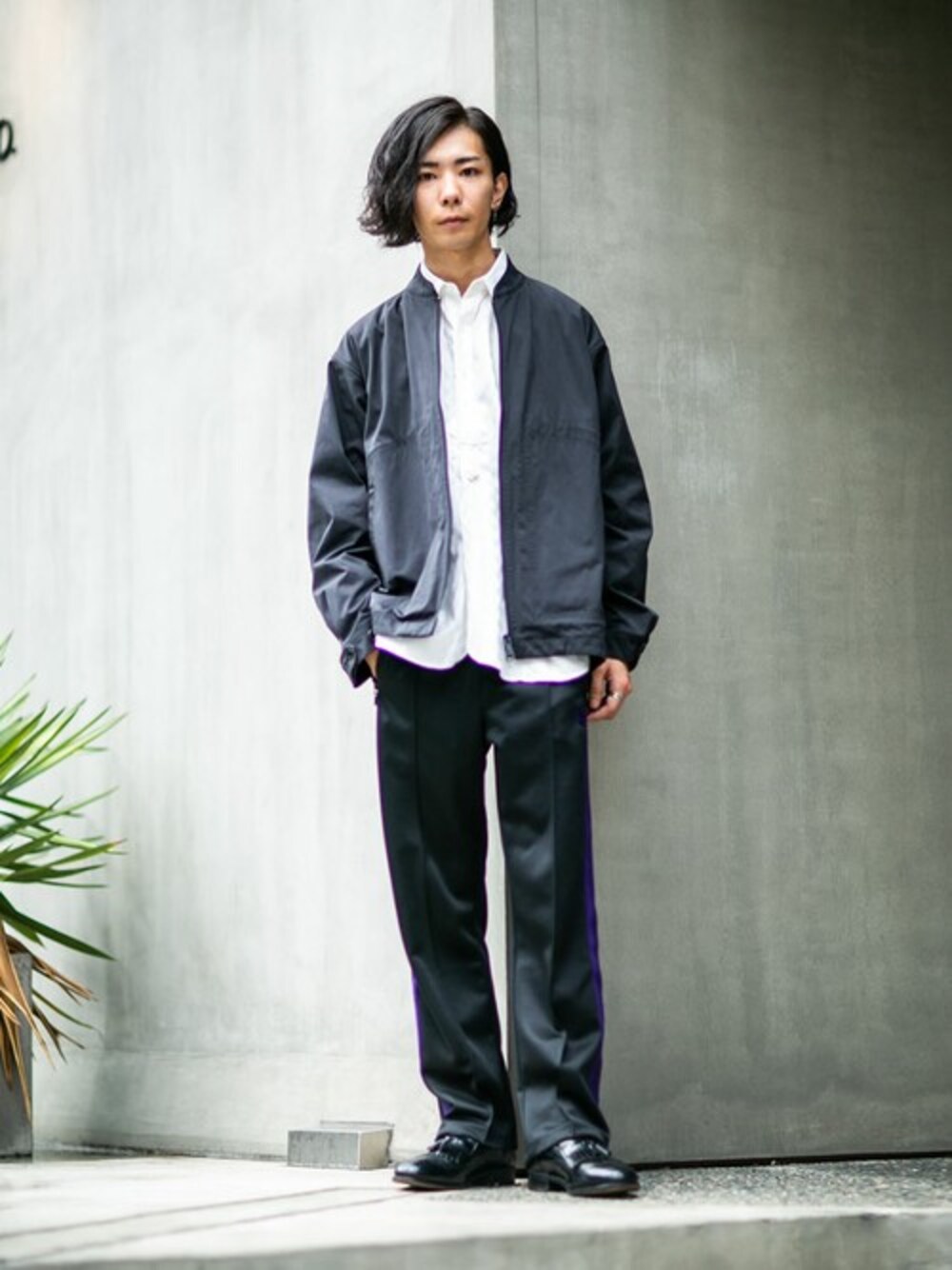 「ナノユニバース、nano・universe、NEEDLES、ニードルス、florsheim、ナノユニバース(nano･universe)、nanouniverse、フローシャイム、nvyby、ネイビーバイ」｜「NANO universeのNVy by nano universeM51ライトブルゾン（ブルゾン、ブラック系）」を使った、nano・universe snapさん（メンズ・176cm）の秋コーディネートの1枚目の写真