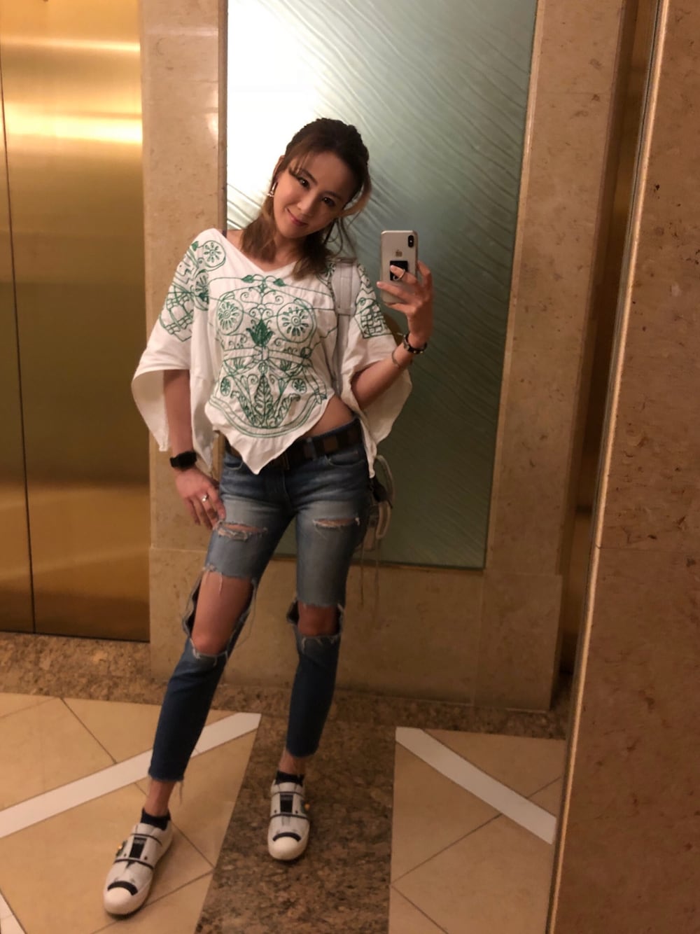 「BERNHARD WILLHELMのアイテム（トップス、ホワイト系）」を使った、rach@さん（レディース・168cm）の春コーディネートの1枚目の写真