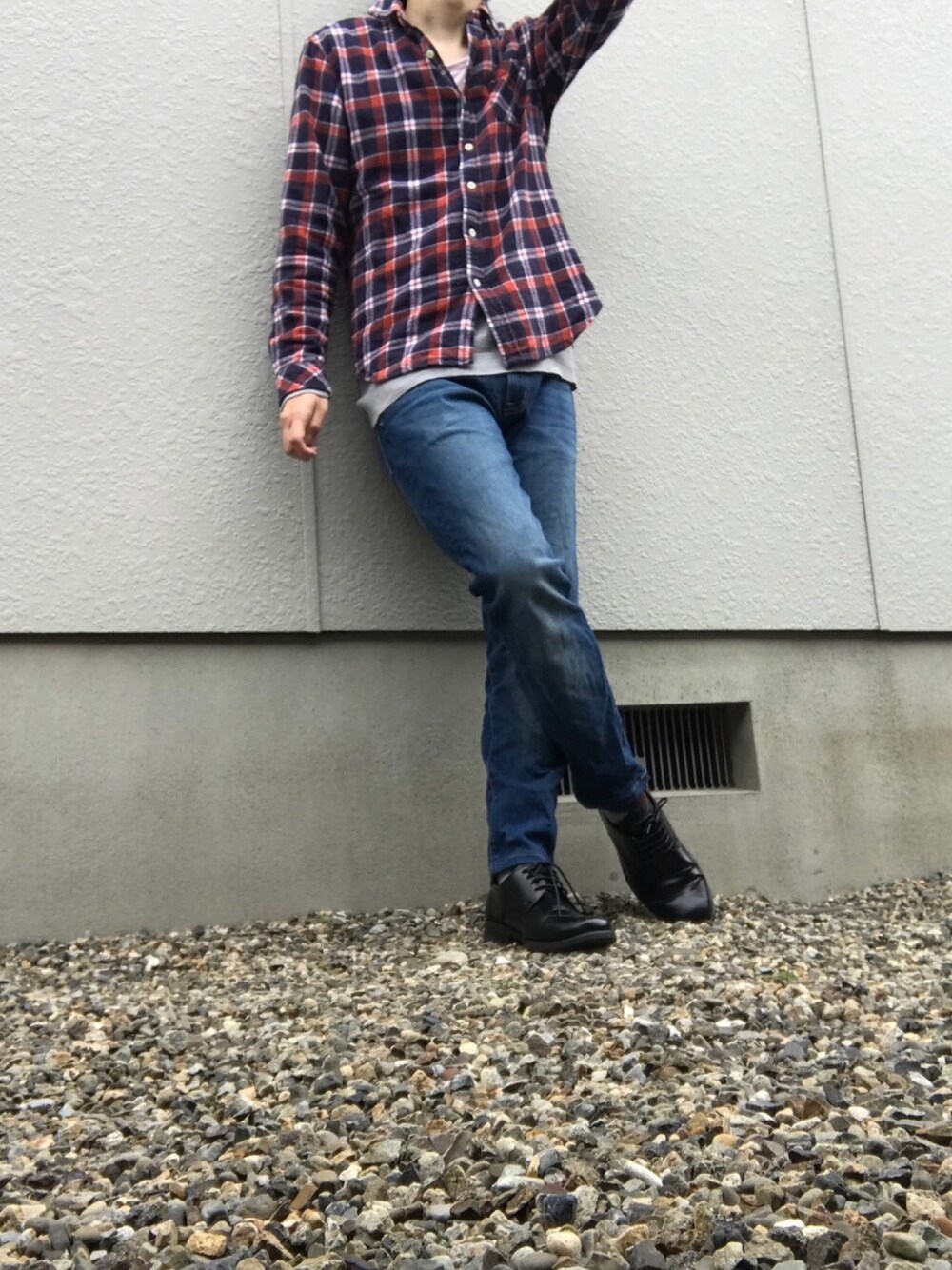「レイジブルー、ZARA MAN、ZARA、TK、tk.TAKEO KIKUCHI、GU、大人カジュアル、タータンチェックシャツ、レイヤードスタイル、きれいめカジュアル」｜「justableのアイテム（ブーツ、ブラック系）」を使った、りずむさん（メンズ・167cm）の春コーディネートの1枚目の写真