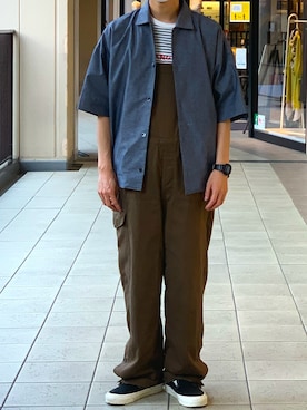 「軍物」｜「アイテム（オールインワン・サロペット）」を使った、牛たたき¥280さん（メンズ・170cm）の春コーディネート