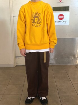 「アイテム（スウェット、ゴールド系）」を使った、牛たたき¥280さん（メンズ・170cm）の秋コーディネート