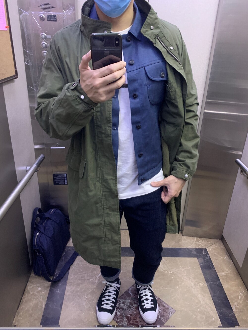 「benzak denim developers、benzak、LACOSTE、LACOSTEL!VE」｜「LACOSTEのアイテム（ミリタリージャケット、グリーン系）」を使った、ian3chenさん（メンズ・175cm）の冬コーディネートの1枚目の写真
