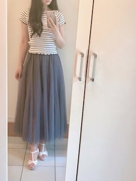 「fifth（フィフス）の【インスタグラマーコラボ】チュールロングスカート（スカート、グレー系）」を使った、Yuuさん（レディース・164cm）の夏コーディネート