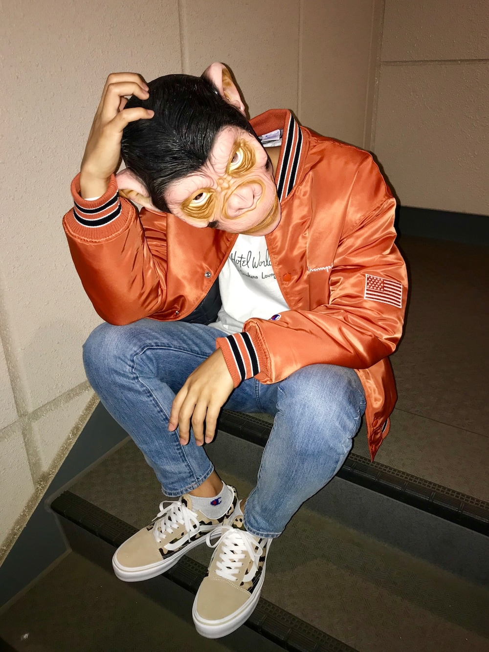 「wearhalloween2018、猿の惑星、ootd」｜「ZOZOのスリムテーパードデニム／ライトインディゴブルー［MEN］（デニムパンツ、ブルー系）」を使った、みっきーさん（メンズ・172cm）の秋コーディネートの1枚目の写真