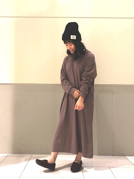 「Samansa Mos2 blue」｜「アイテム（ニットキャップ/ビーニー）」を使った、あやなさん（レディース・157cm）の秋コーディネート