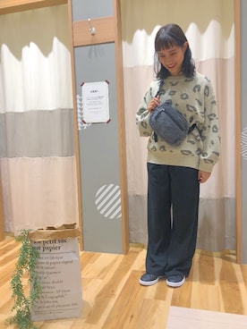 「Samansa Mos2 blue（サマンサモスモスブルー）のアイテム（スニーカー）」を使った、あやなさん（レディース・157cm）の秋コーディネート