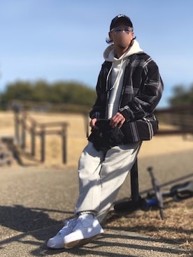 「アイテム（キャップ）」を使った、十然ダイ補湯さん（メンズ・168cm）の冬コーディネート