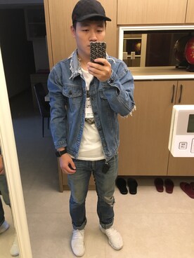 粘哲維さんのコーディネート