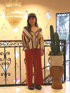 「ファーサンダル」｜ROSE BUD STAFFさん（レディース・167cm）の夏コーディネート