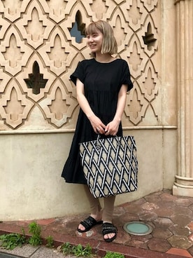 「アイテム（レギンス/スパッツ、ベージュ系）」を使った、ROSE BUD STAFFさん（レディース・161cm）の夏コーディネート