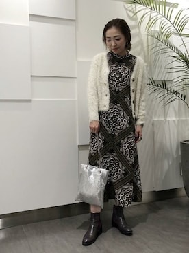 「アイテム（トートバッグ、シルバー系）」を使った、ROSE BUD STAFFさん（レディース・163cm）の冬コーディネート