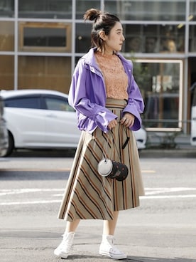 「アイテム（その他アウター、パープル系）」を使った、ROSE BUD STAFFさん（レディース・165cm）の春コーディネート