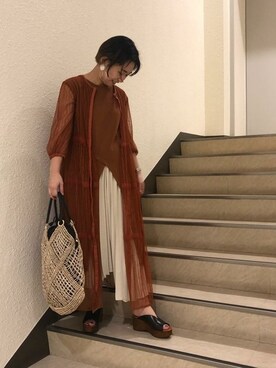 「ROSE BUD（ローズバッド）の(TENDENZA)Vカットプラットフォームサンダル（サンダル）」を使った、ROSE BUD STAFFさん（レディース・157cm）の春コーディネート