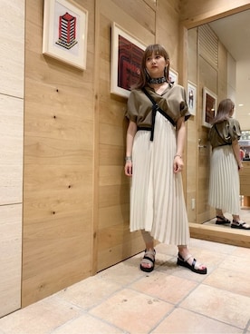 「ROSE BUD（ローズバッド）のアイテム（アクセサリー）」を使った、ROSE BUD STAFFさん（レディース・162cm）の春コーディネート