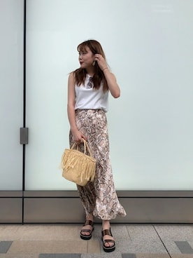 「アイテム（サンダル、ゴールド系）」を使った、ROSE BUD STAFFさん（レディース・165cm）の夏コーディネート